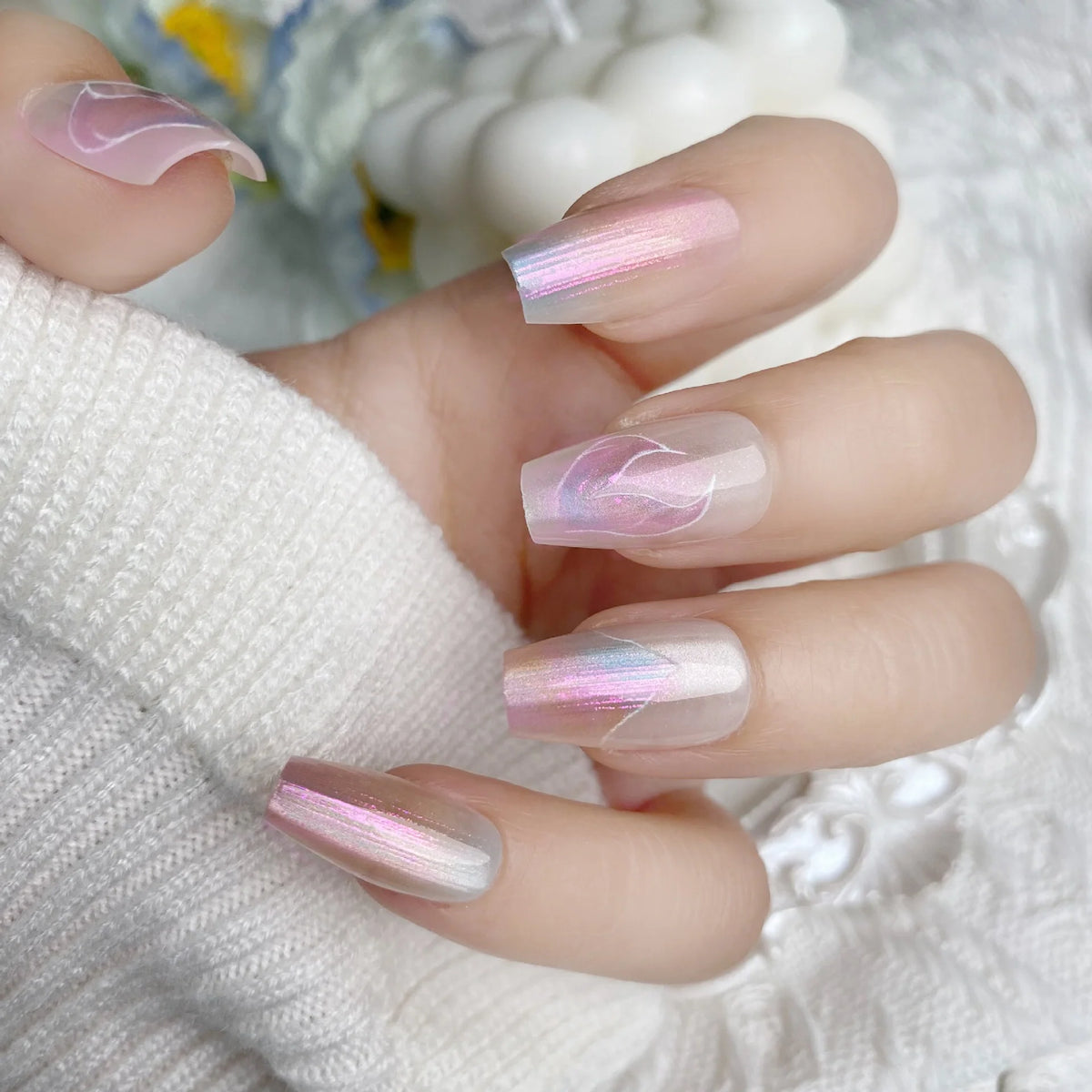 Press-On Nail Set Iridescent Floral Multiple Sizes & Adhesive Tabs