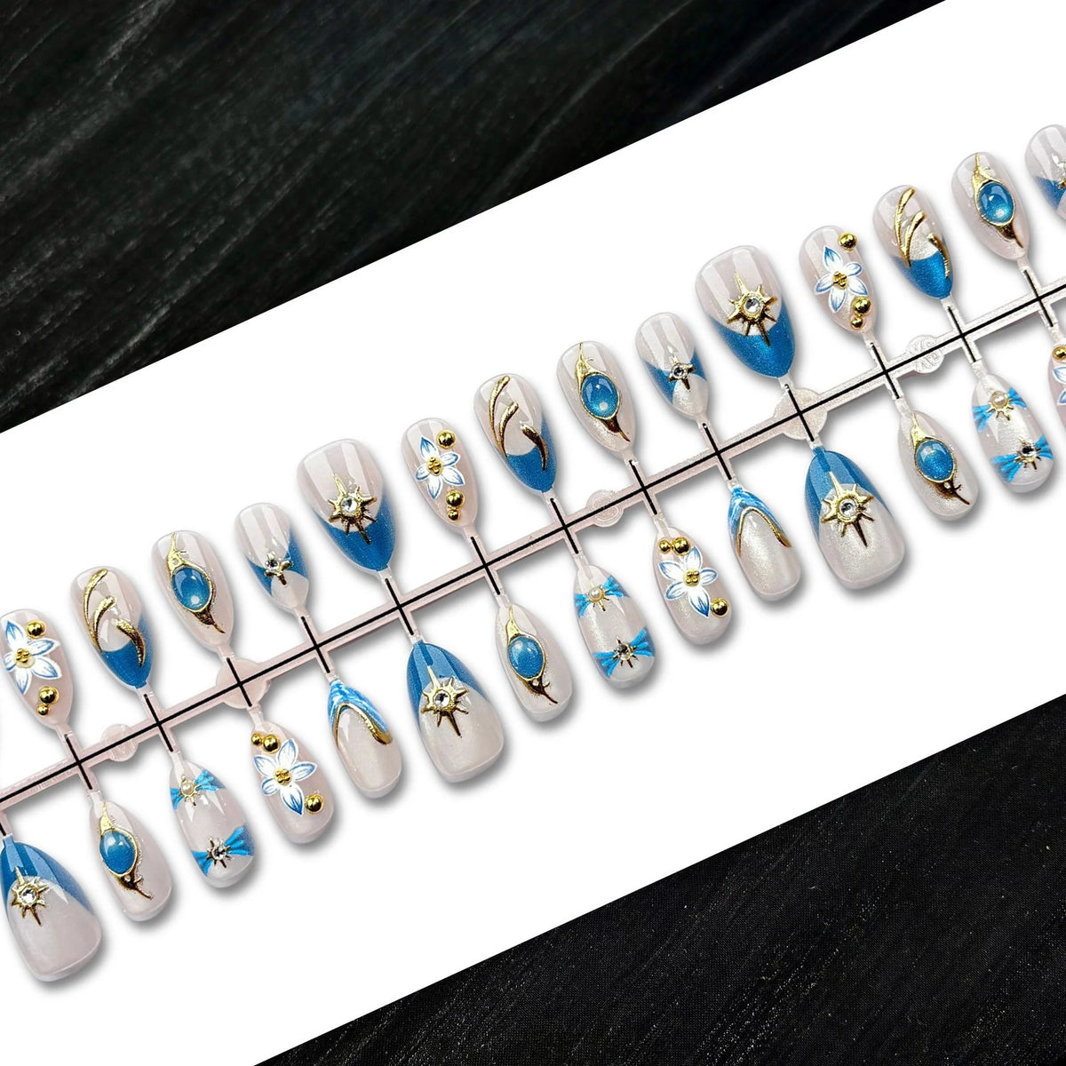 Press-On Nail Set Jewel-Embellished Floral Reusable