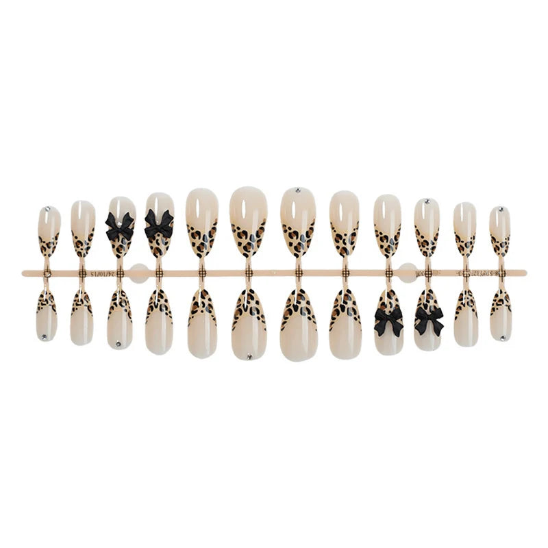 Press-On Nail Set Leopard Print Bow Self-Adhesive & Reusable