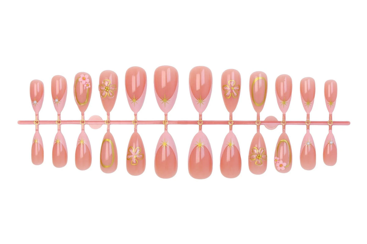 Press-On Nail Set Long-Lasting Floral Designs & Easy Application
