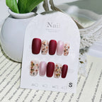 Press-On Nail Set Matte & Glossy Floral Accents