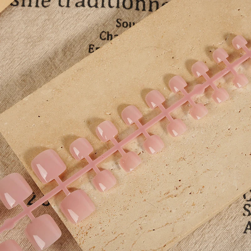 Press-On Nail Set Natural Gloss & Strong Adhesive