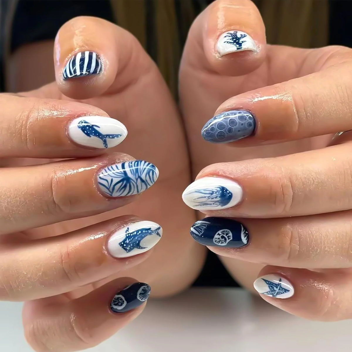 Press-On Nail Set Nautical Designs Self-Adhesive & Durable