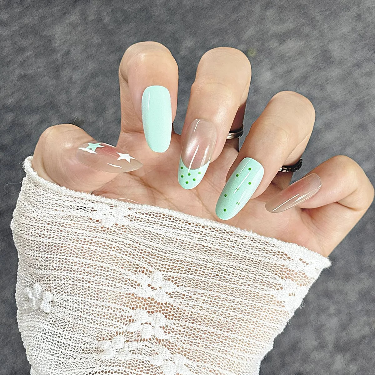 Press-On Nail Set No Glue Long-Lasting Pastel Patterns