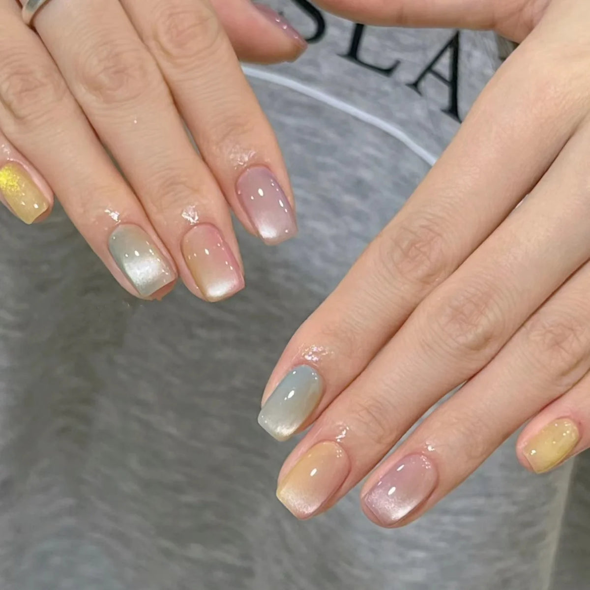 Press-On Nail Set Ombre Gradient Multiple Sizes