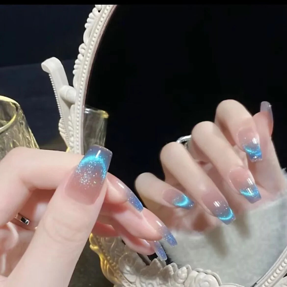 Press-On Nail Set Ombre Reusable & Tool-Free