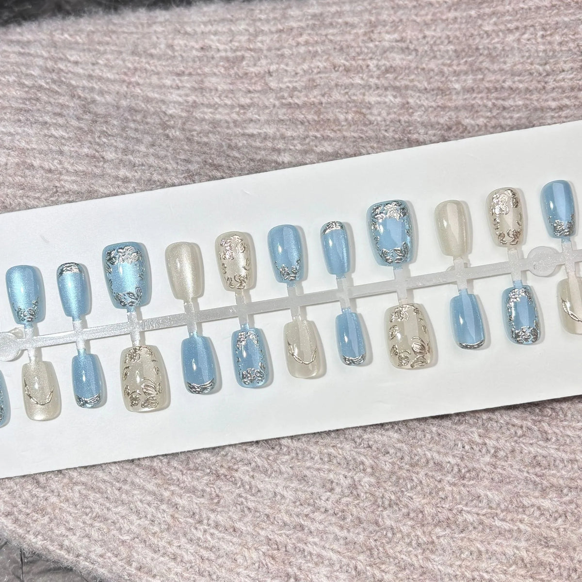 Press-On Nail Set Ornate Floral Shimmer Long-Lasting Wear