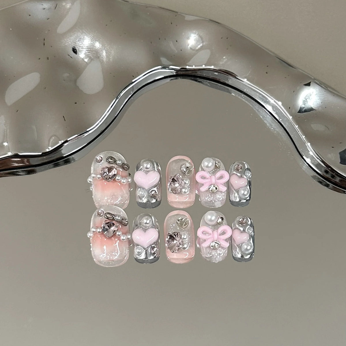 Press-On Nail Set Pearls & Rhinestones No Glue