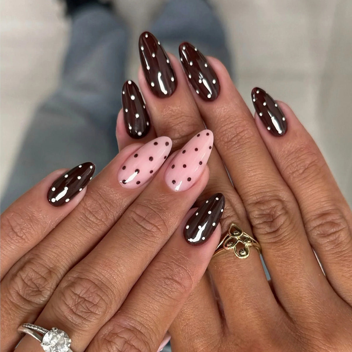 Press-On Nail Set Peel-And-Stick Glossy Polka Dot