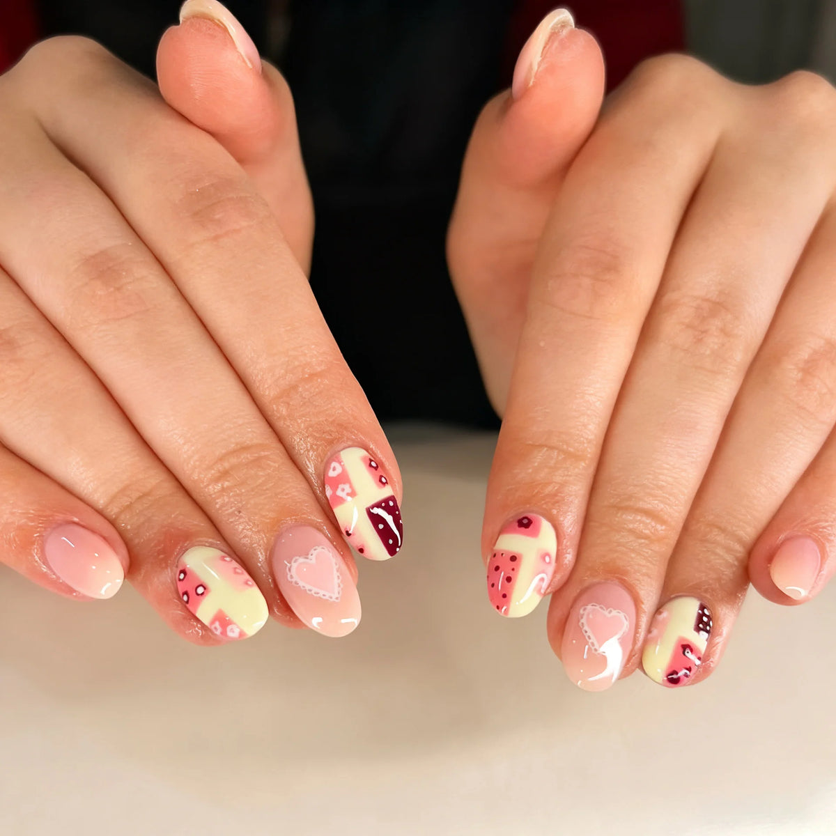 Press-On Nail Set Peel-And-Stick Hearts & Patterns Long-Lasting