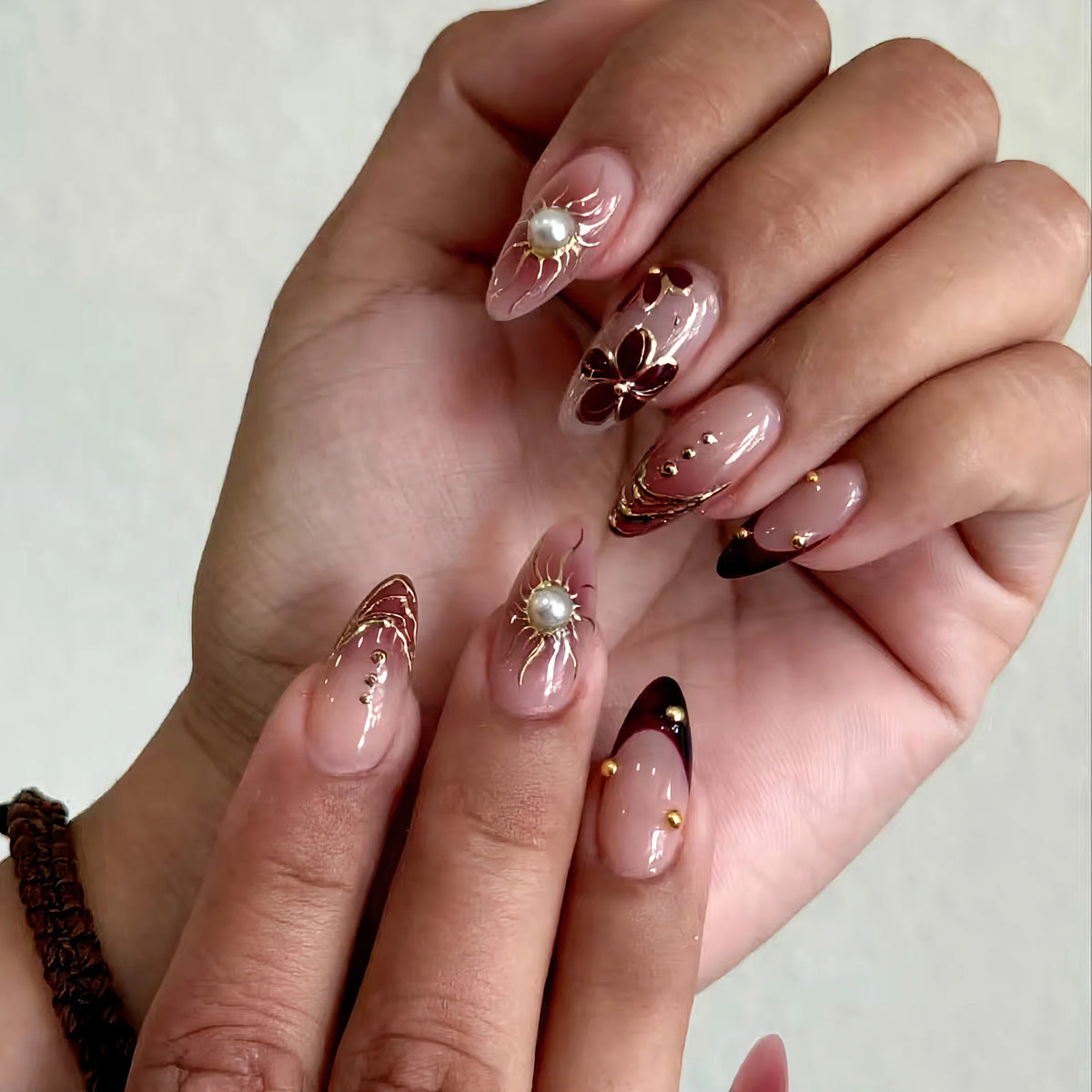 Press-On Nail Set Peel & Stick Floral Pearl Accents