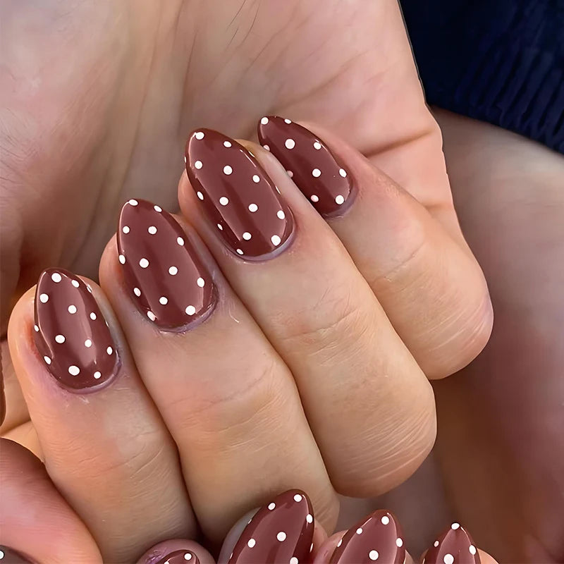 Press-On Nail Set Polka Dot Design 24 Piece