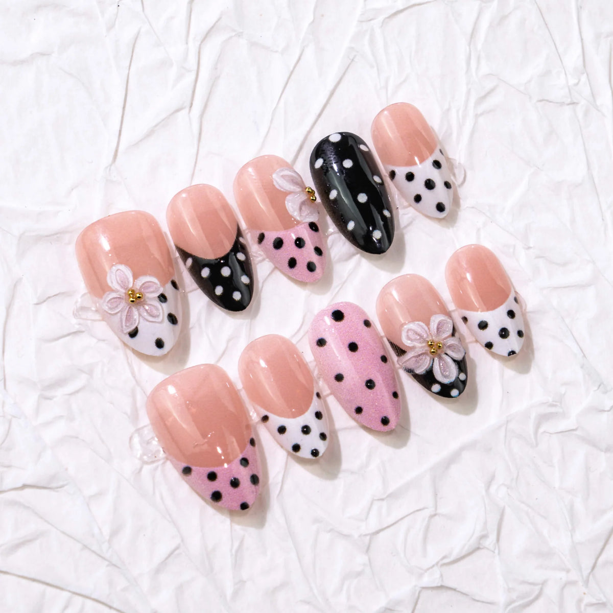 Press-On Nail Set Polka Dot Designs Multiple Sizes