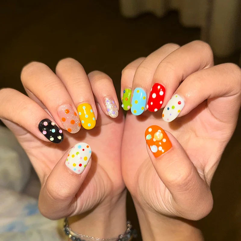 Press-On Nail Set Polka Dot No-Glue & Long-Lasting