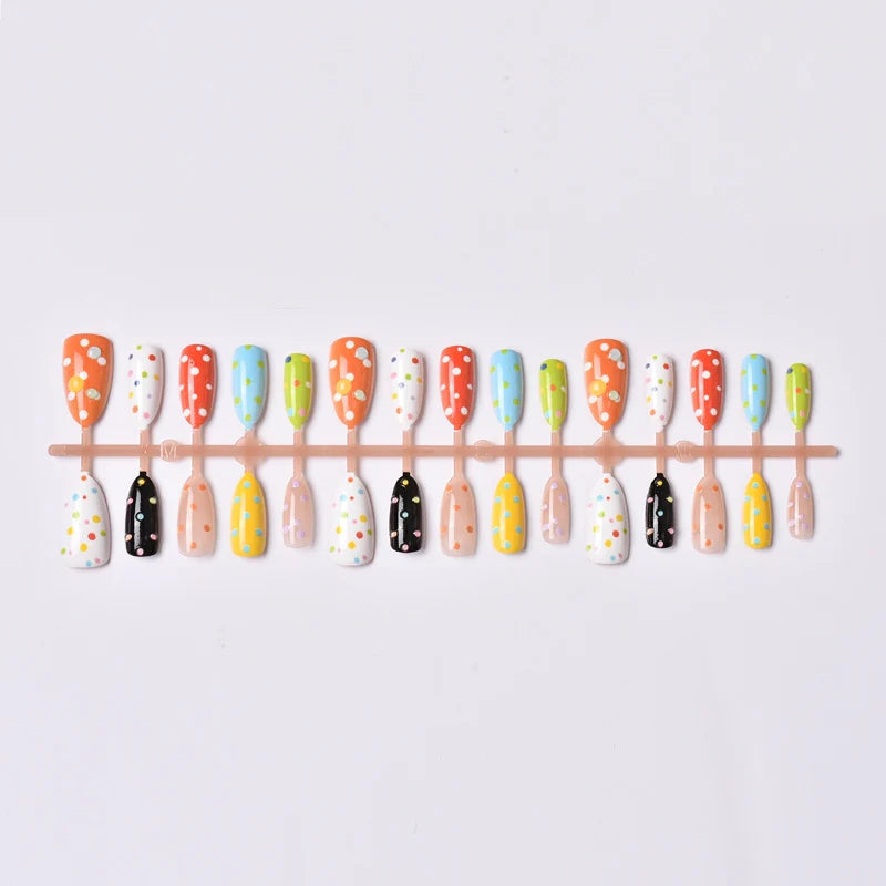 Press-On Nail Set Polka Dot No-Glue & Long-Lasting