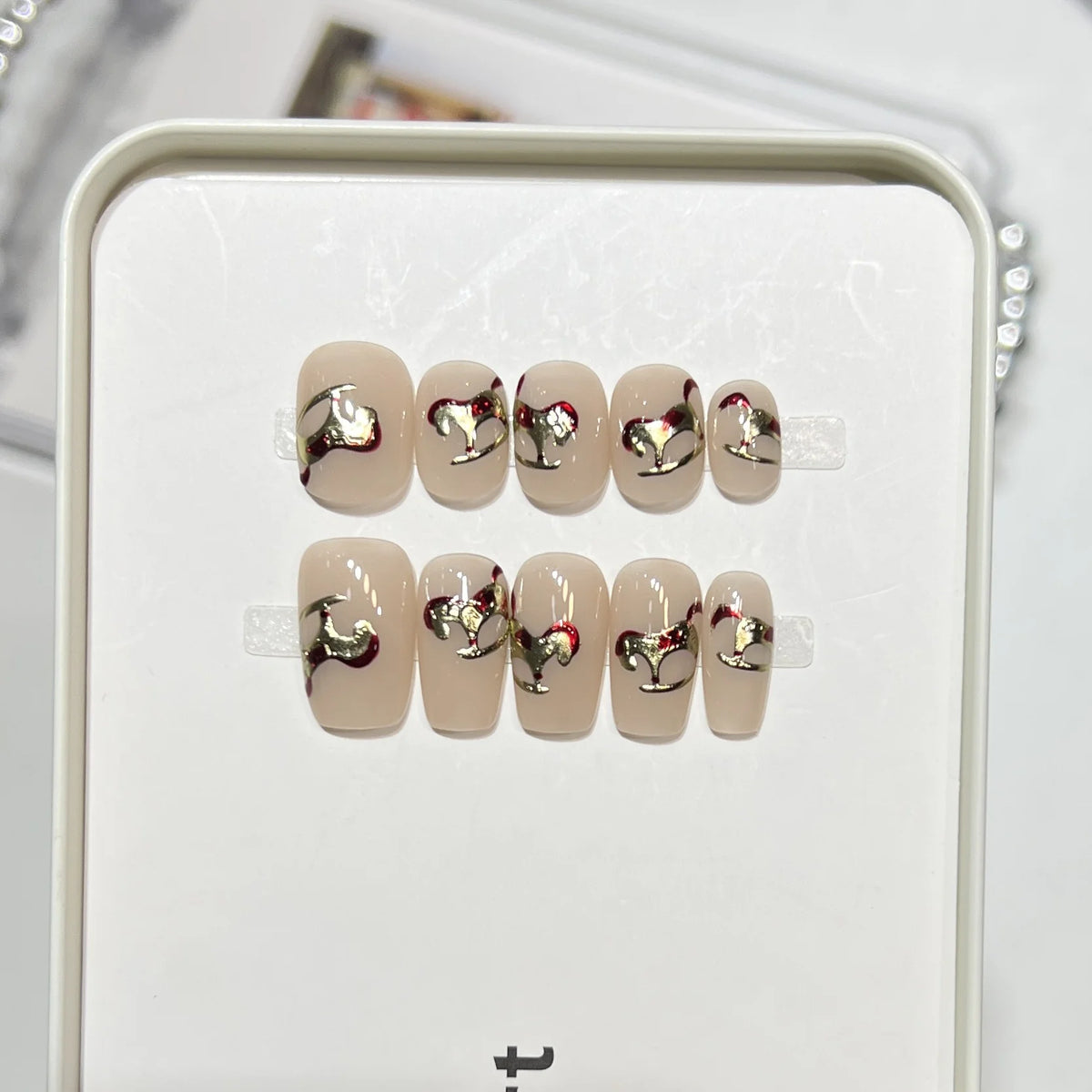 Press-On Nail Set Pre-Applied Adhesive Reusable Heart Accent