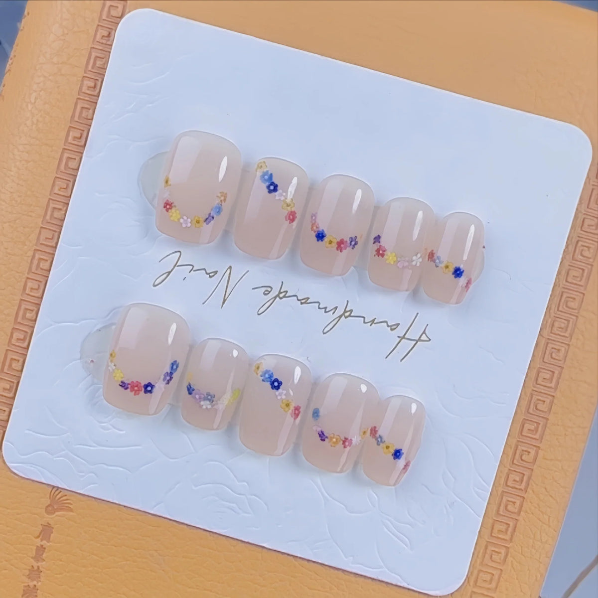 Press-On Nail Set Pre-Glued Glitter Floral