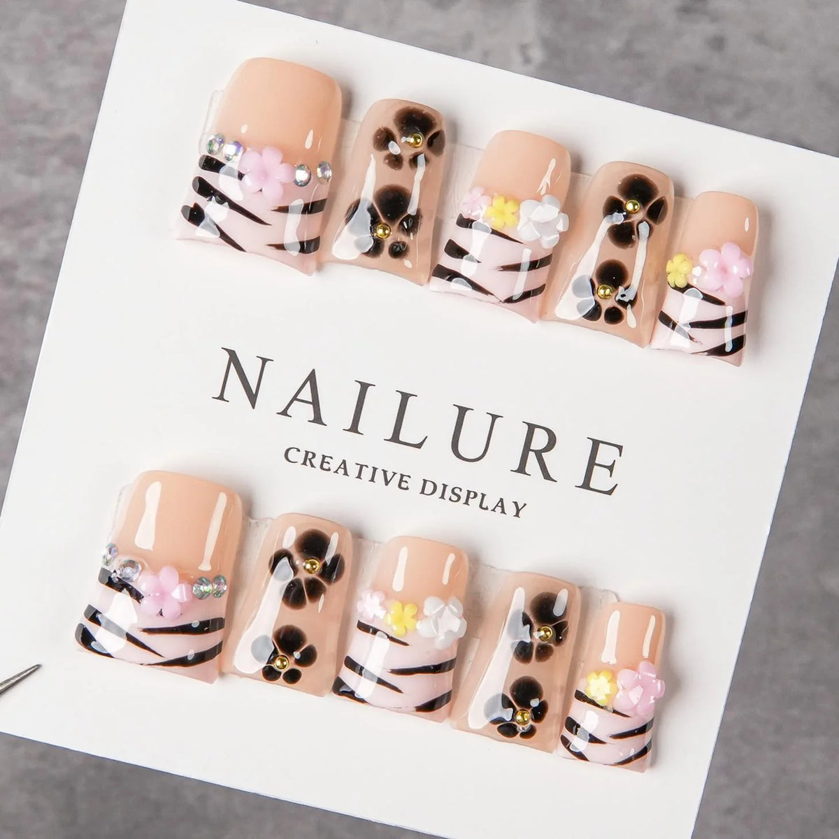 Press-On Nail Set Reusable Adhesive Floral & Stripe