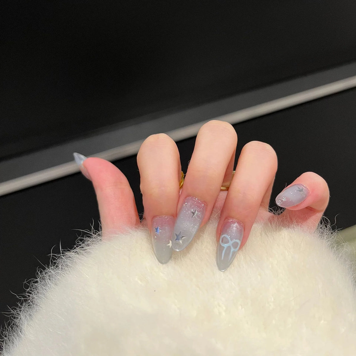 Press-On Nail Set Reusable Adhesive Tabs Star & Bow