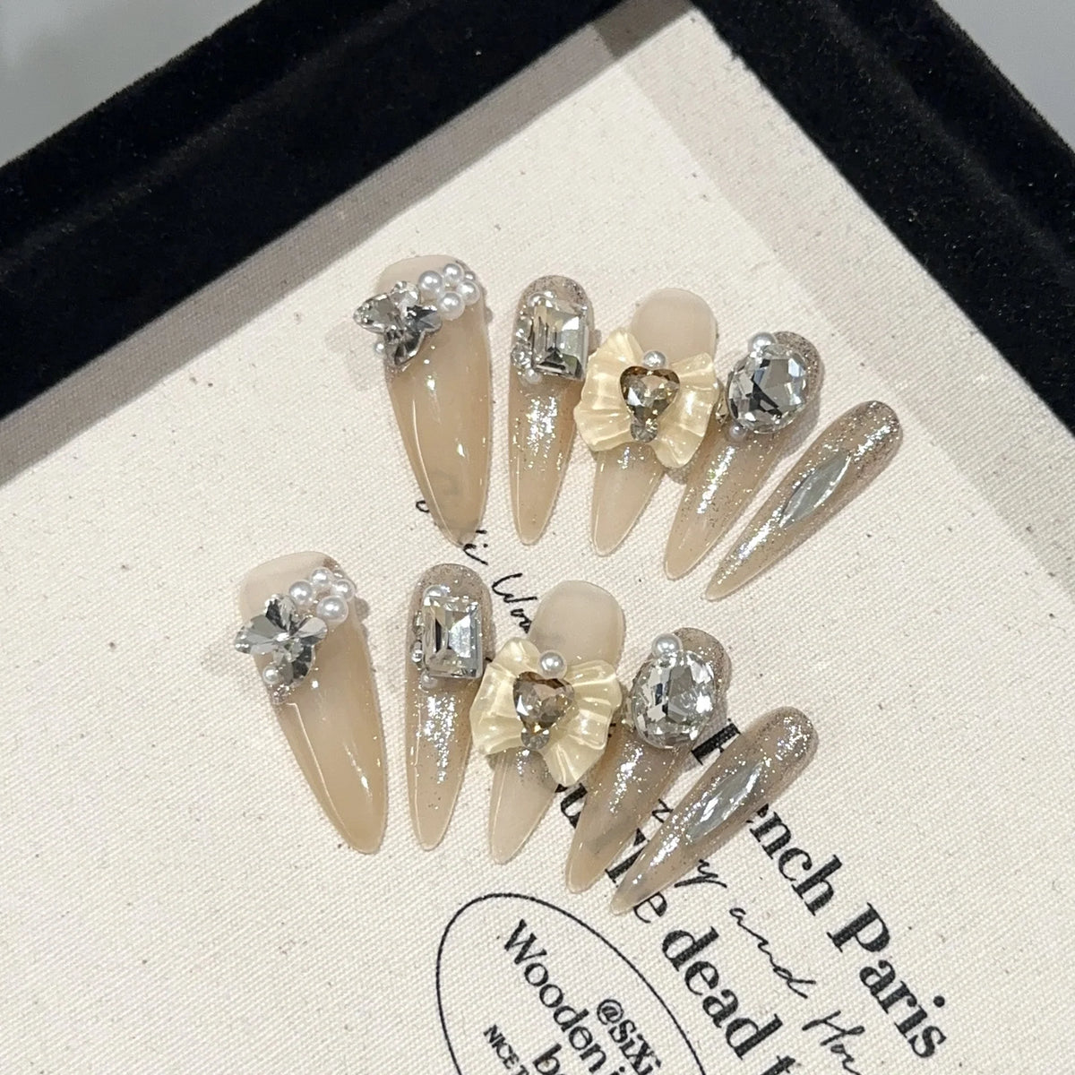 Press-On Nail Set Rhinestone Embellished Self-Adhesive & Reusable