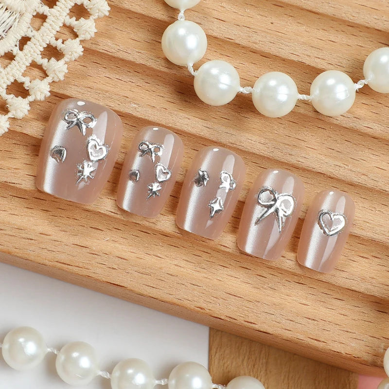Press-On Nail Set Salon-Quality & Chip-Resistant