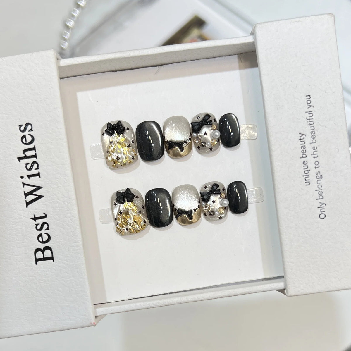 Press-On Nail Set Salon-Quality Pearls & Gold