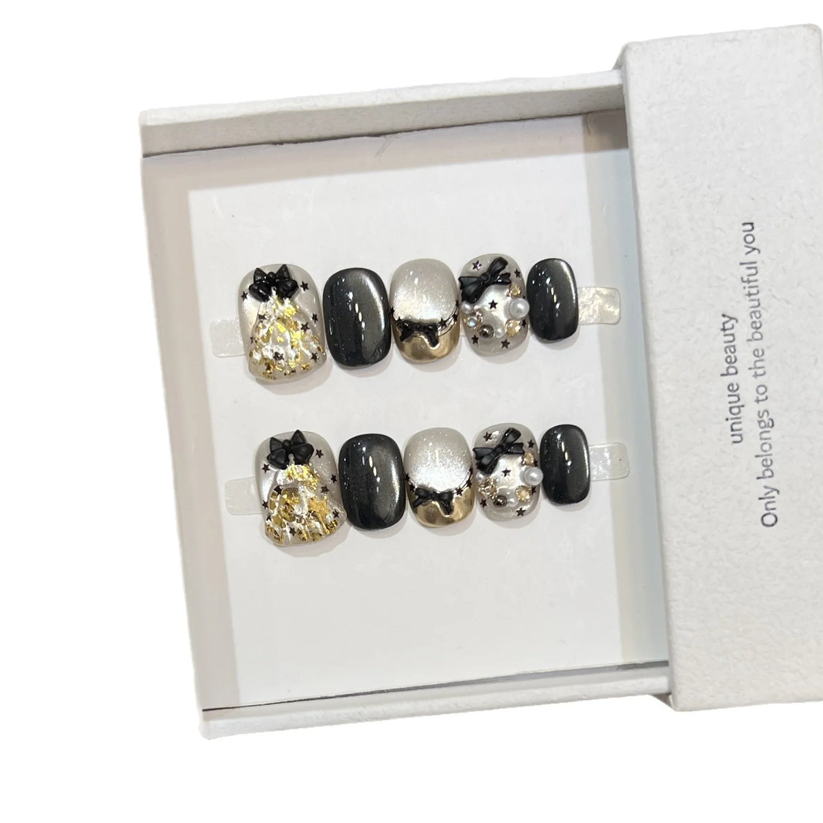 Press-On Nail Set Salon-Quality Pearls & Gold
