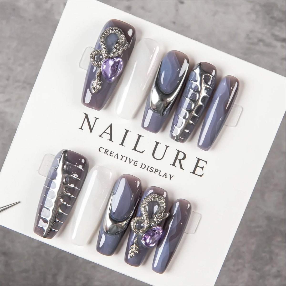 Press-On Nail Set Sculpted Metallic Accents Reusable