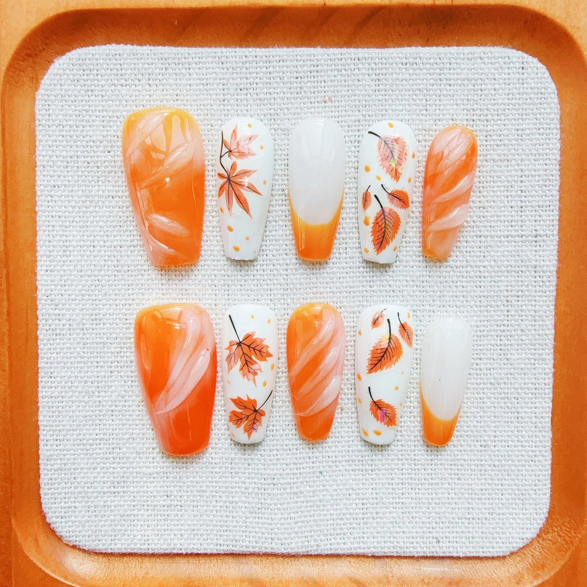 Press-On Nail Set Seasonal Floral Reusable Multiple Sizes