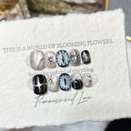 Press-On Nail Set Self-Adhesive Abstract Designs Short Round