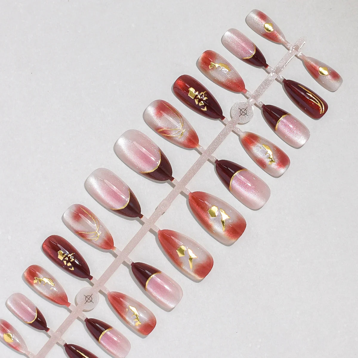 Press-On Nail Set Self-Adhesive Artistic Set of 24