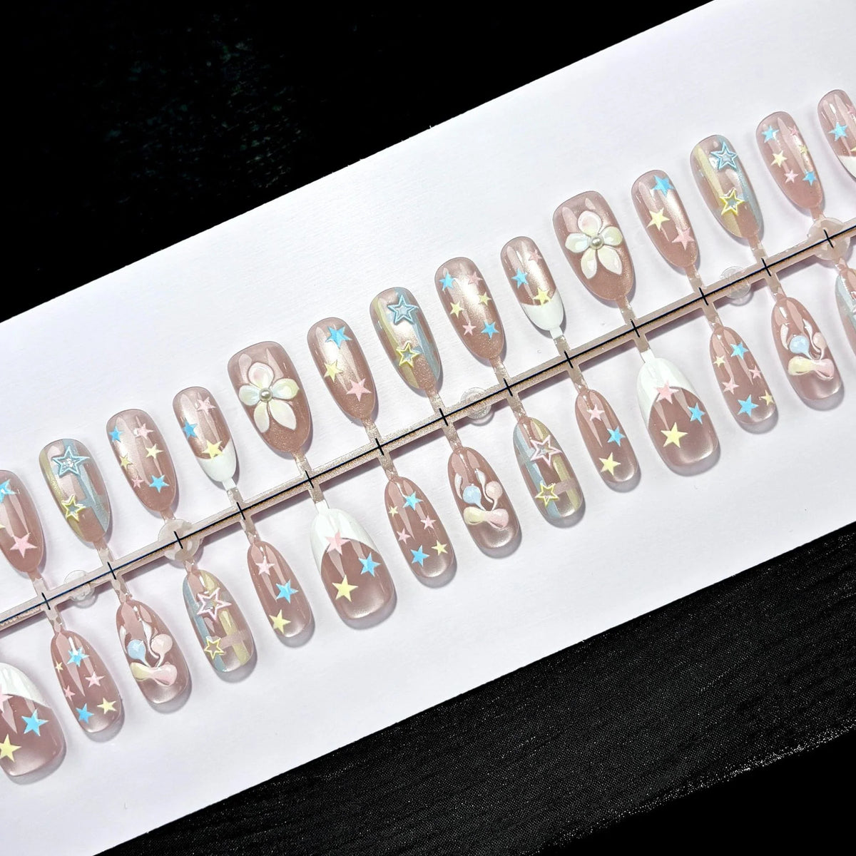 Press-On Nail Set Star & Flower Designs Multiple Sizes