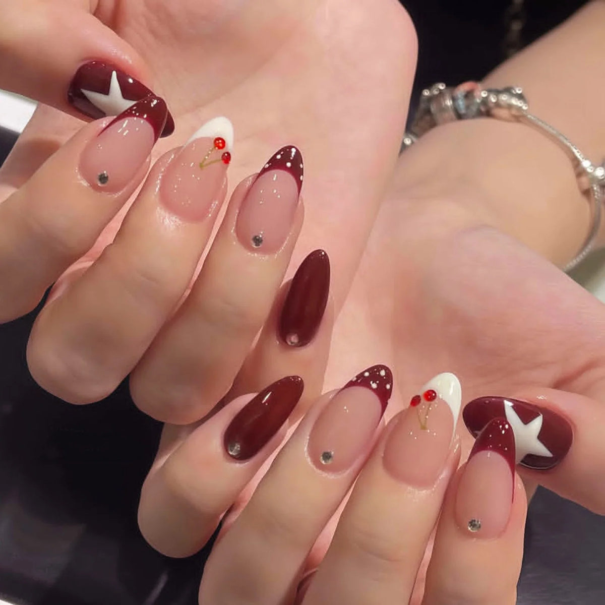 Press-On Nail Set Star Motif Sparkle Accents