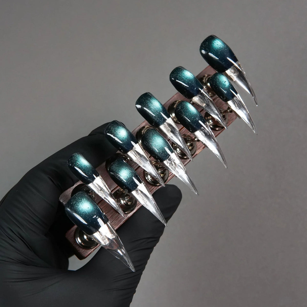 Press-On Nail Set Stiletto Glitter & Ombre Glue-Free