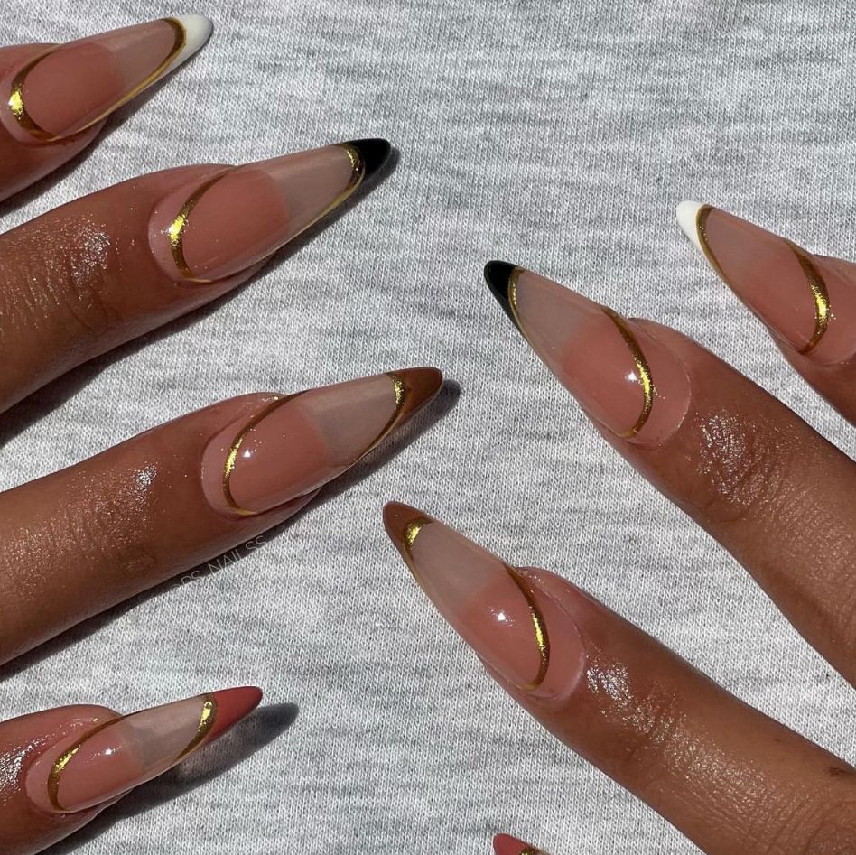 Press-On Nail Set Stiletto Glue-Free Adhesive Tabs