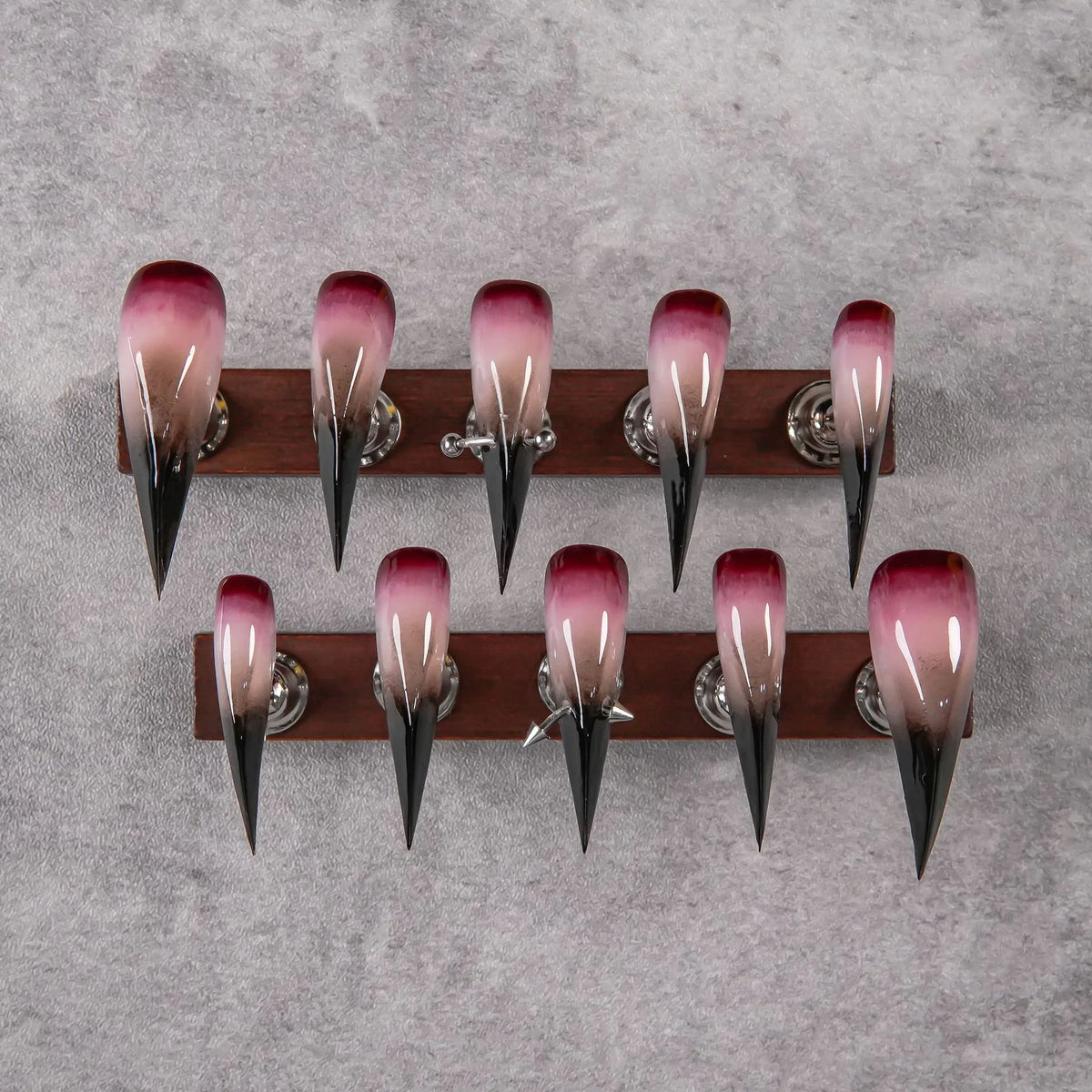 Press-On Nail Set Stiletto Gradient Adhesive Tabs