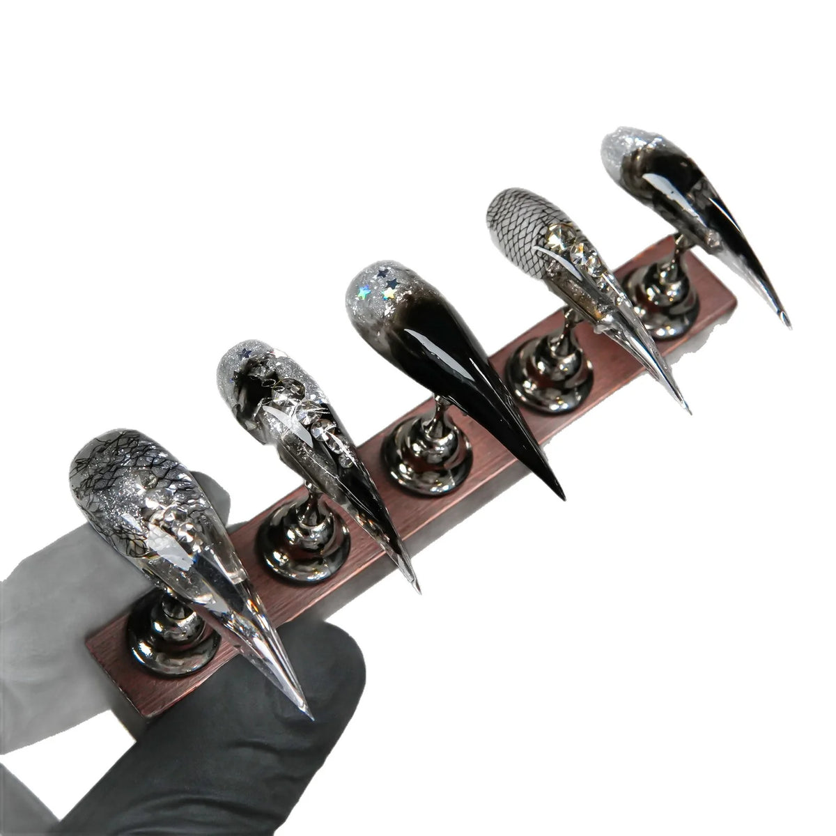Press-On Nail Set Stiletto Intricate Nail Art Reusable