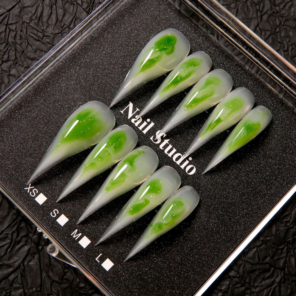 Press-On Nail Set Stiletto Marble Design