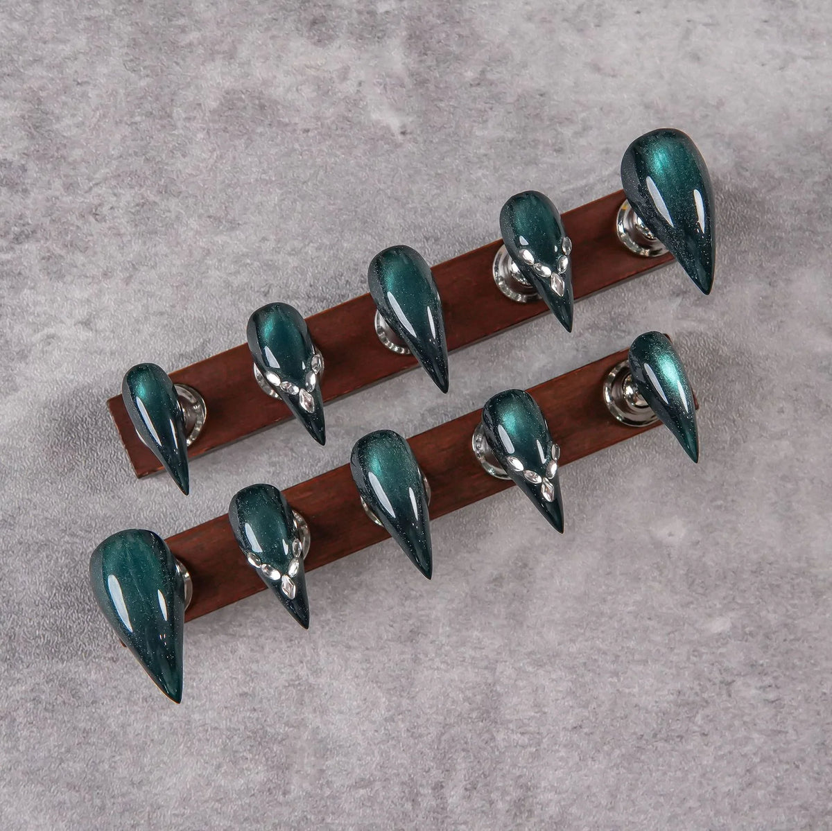 Press-On Nail Set Stiletto Shape & Gem Accents Comfortable Fit