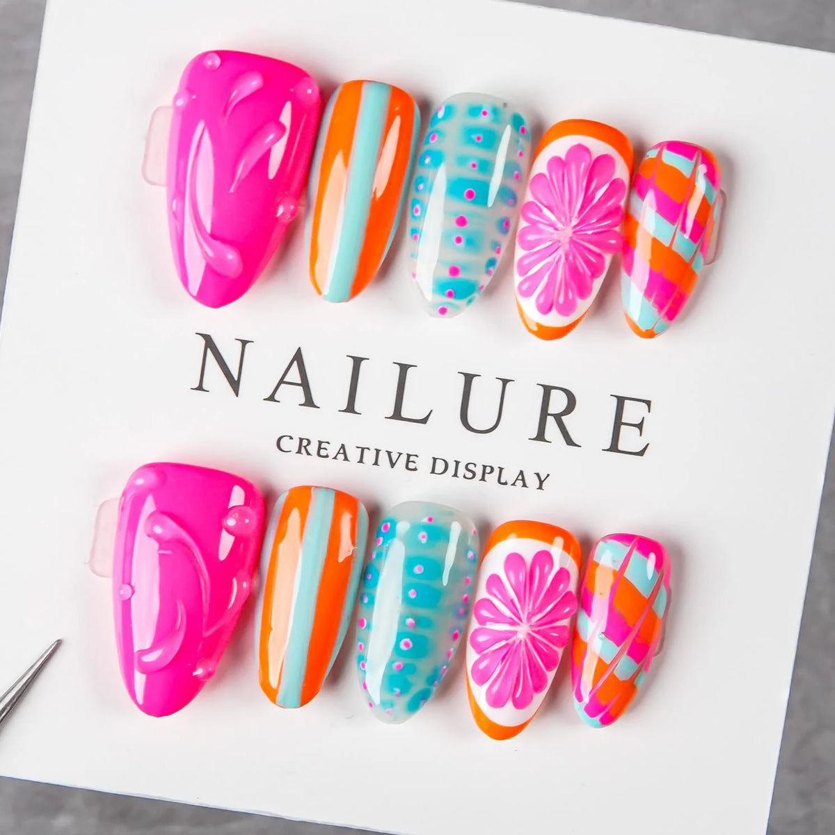 Press-On Nail Set Vibrant Artistic Designs Adhesive Kit
