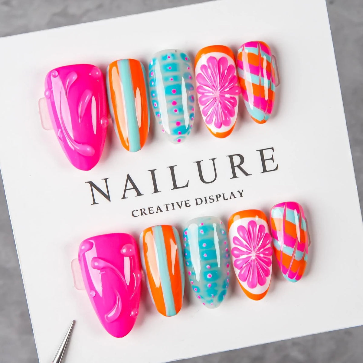 Press-On Nail Set Vibrant Artistic Designs Adhesive Kit