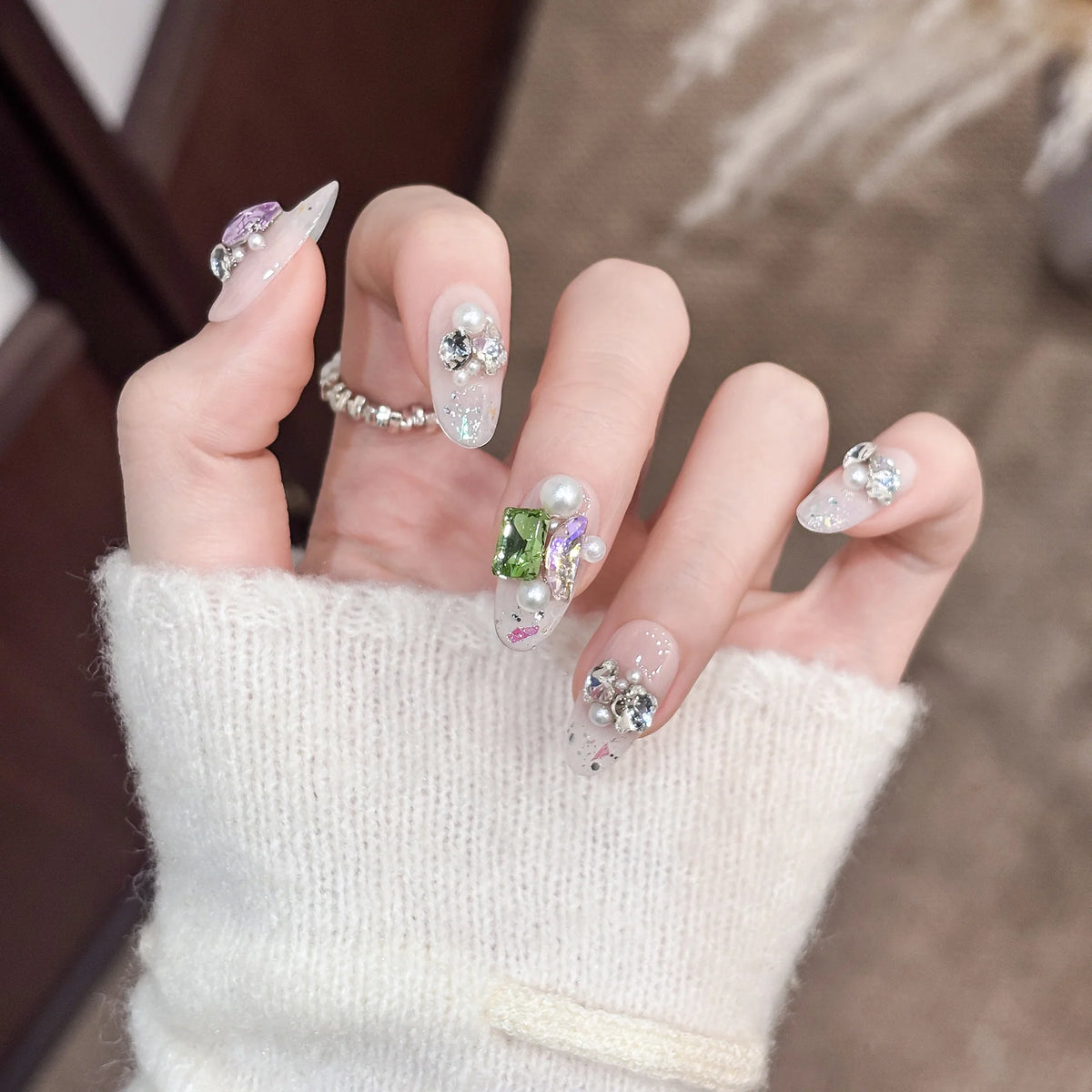 Press-On Nail Tips 3D Jewels & Pearls