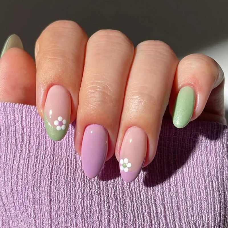 Press-On Nail Tips Floral Accent Multiple Sizes