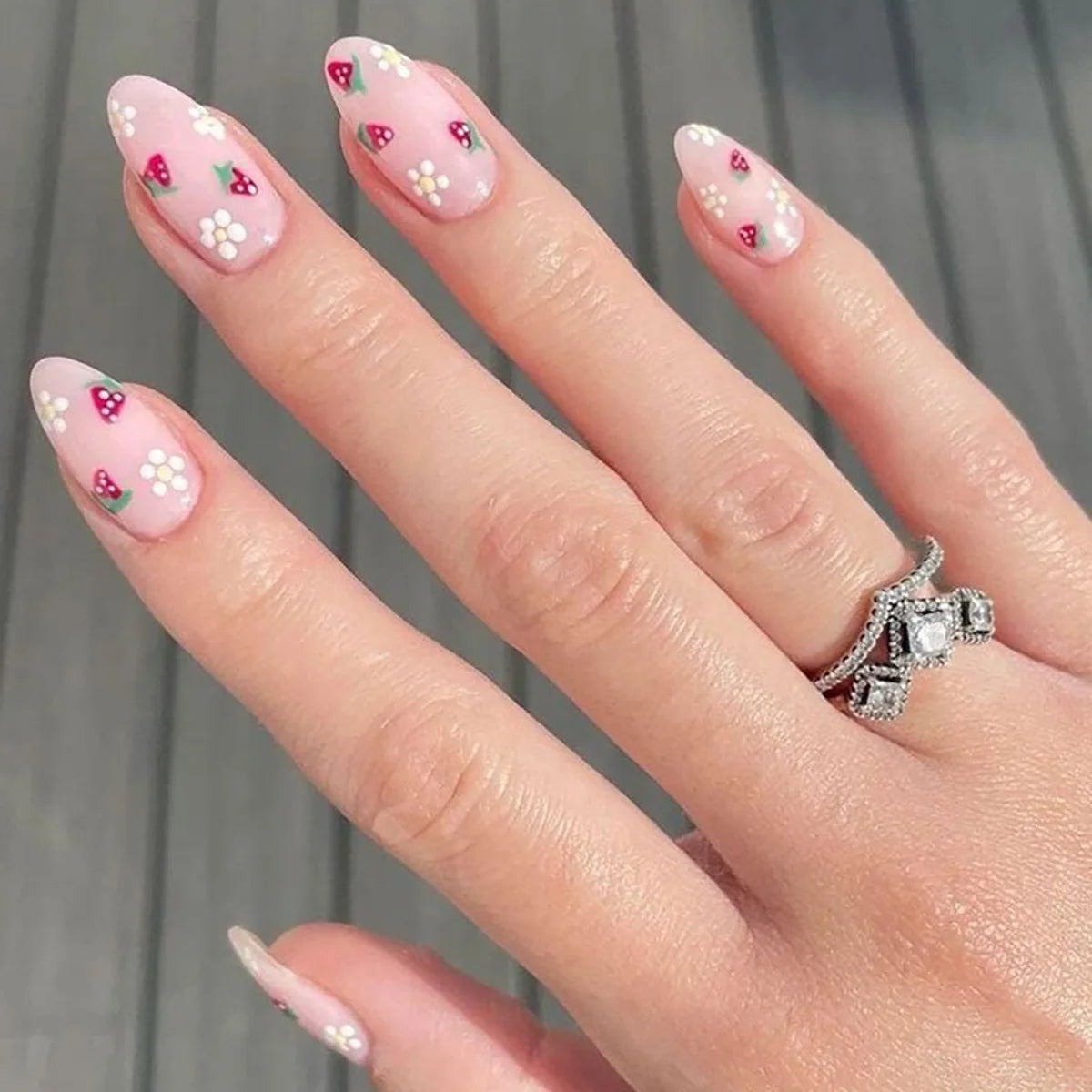 Press-On Nail Tips Floral Design Adhesive-Free