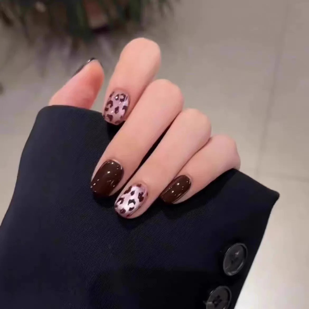 Press-On Nail Tips Floral Design Durable & Easy Application