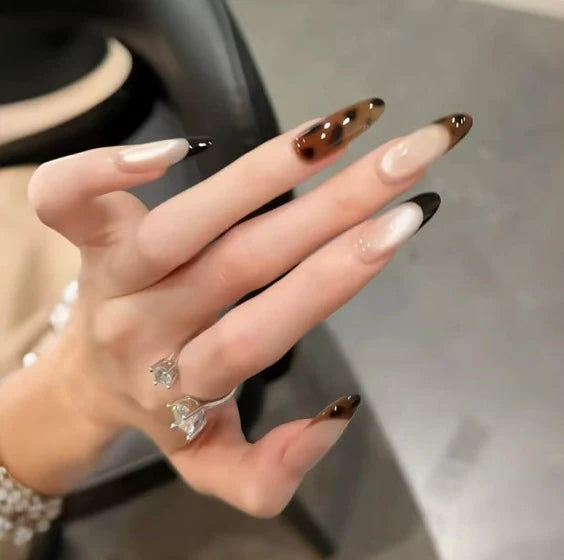 Press-On Nail Tips Floral Design Durable & Easy Application