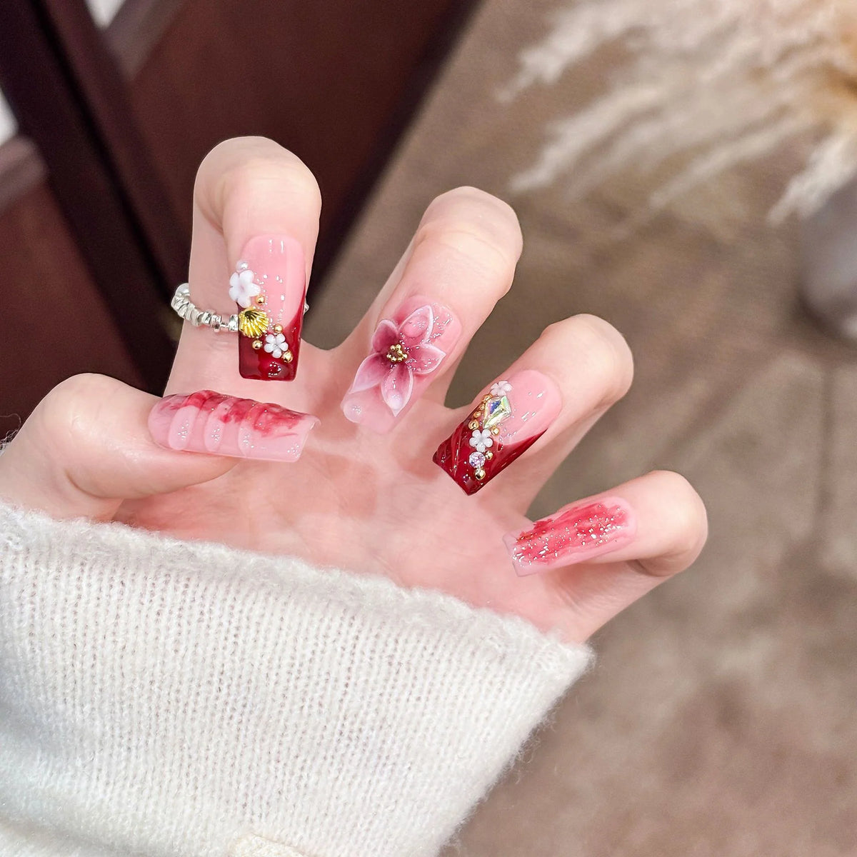 Press-On Nail Tips Floral Design Glue-Free & Reusable