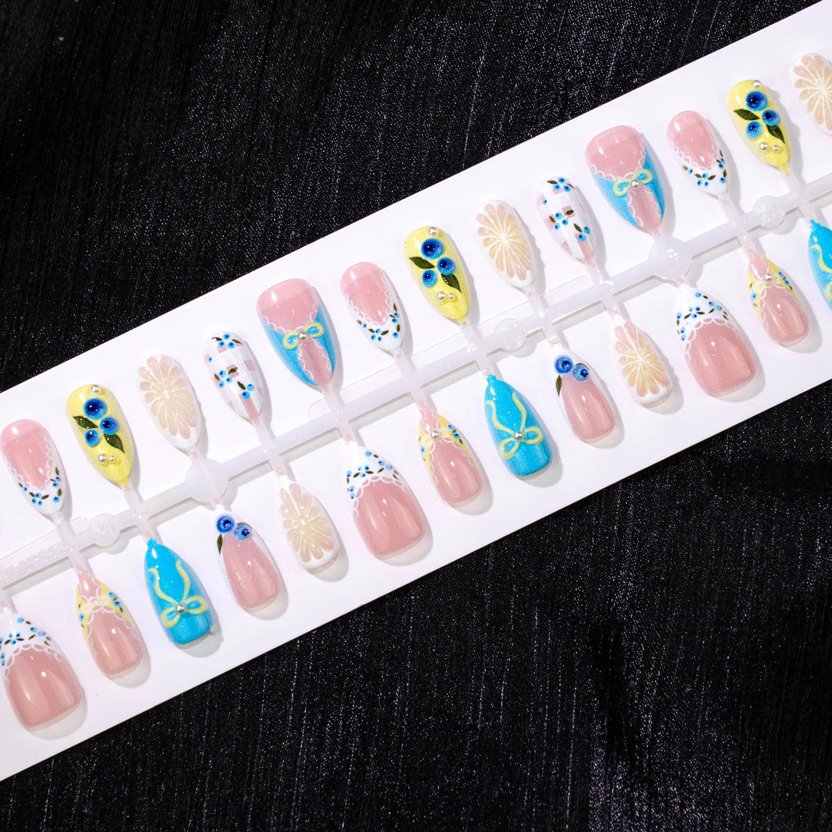 Press-On Nails 3D Floral Peel-And-Stick Salon Finish