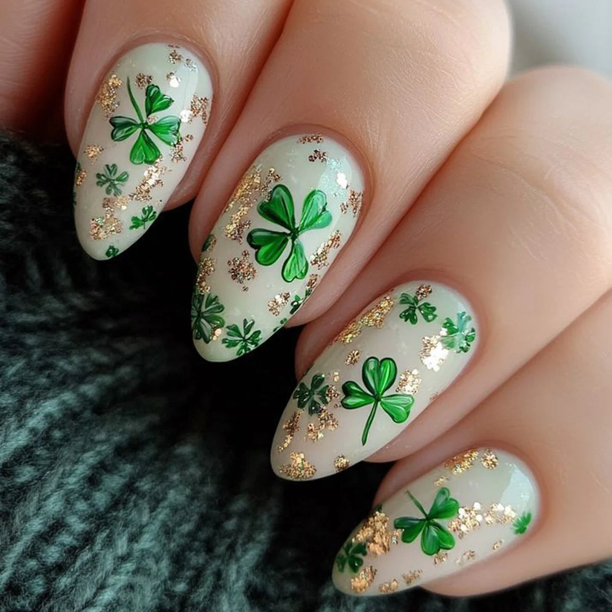 Press-On Nails 3D Shamrock & Gold Accents Self-Adhesive