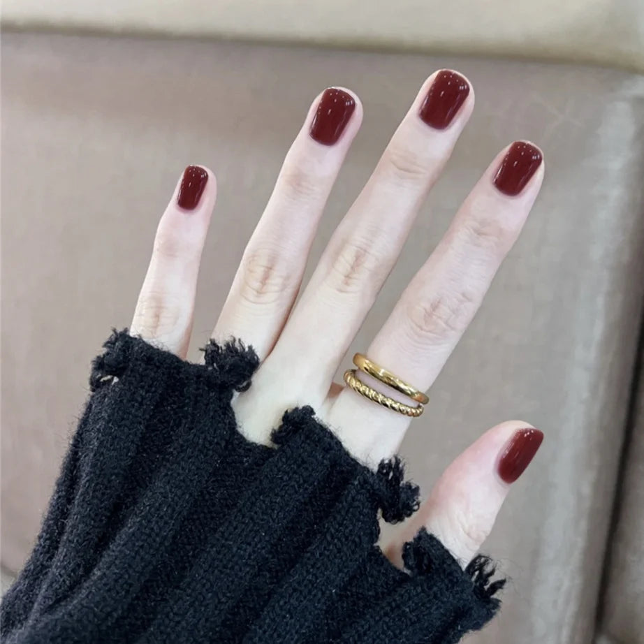 Press-On Nails Adhesive Tabs All-Day Wear Red